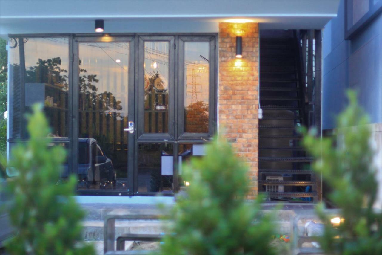 The Nichehome Waterside Living Chiang Mai Exterior foto